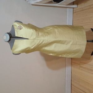 Kay Unger size 6 green yellow cocktail dress with brooch